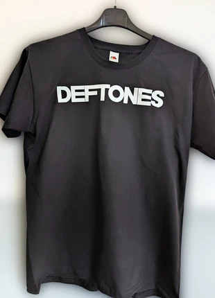 T-shirt nera | Deftones | logo, marke: nobrand, zustand: Sehr gut, größe: S, 13,00 €, 14,35 € beinhaltet Vinted-Käuferschutz Pro
