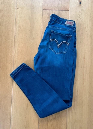 Jean Lévis legging bleu marine W29 L30, marke: Levi's, zustand: Gut, größe: M / 38 / 10, 15,00 €, 16,45 € beinhaltet Vinted-Käuferschutz Pro