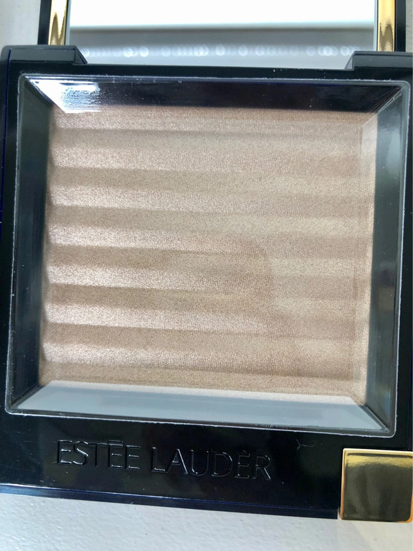 Estée Lauder Platinum All Over Powder 4