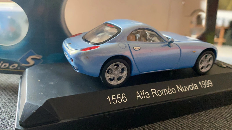Solido 1556 Alfa Romeo Nuvola - 1999 1/43 2