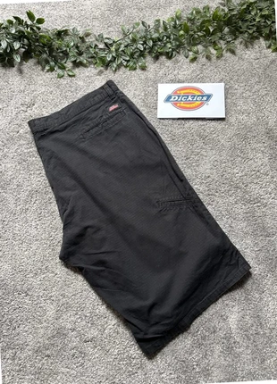 Short Dickies noir à rayures discrètes – Taille 42 (FR 52), marke: Dickies, zustand: Sehr gut, größe: W42 | DE 58, 12,95 €, 14,30 € inklusive Vinted-Käuferschutz