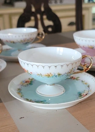 4 Tasses ancienne porcelaine fine, merk: french antique, staat: Goed, € 75,00, € 79,45 inclusief Kopersbescherming