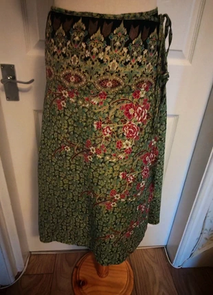 Beautiful Thai wrap skirt. Size 10, condition: Very good, size: S / UK 8-10, £3.00, £3.85 includes Buyer Protection