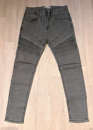 Jean slim gris Zara Man taille 40, marque: Zara Man, état: Très bon état, taille: L, 5,00 €, 5,95 € Protection acheteurs incluse