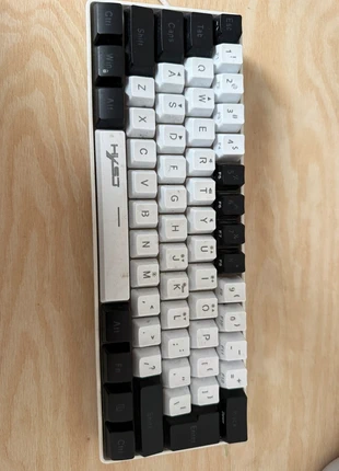 Clavier gaming filaire 60%, marque: Amazon, état: Très bon état, 14,00 €, 15,40 € Protection acheteurs incluse