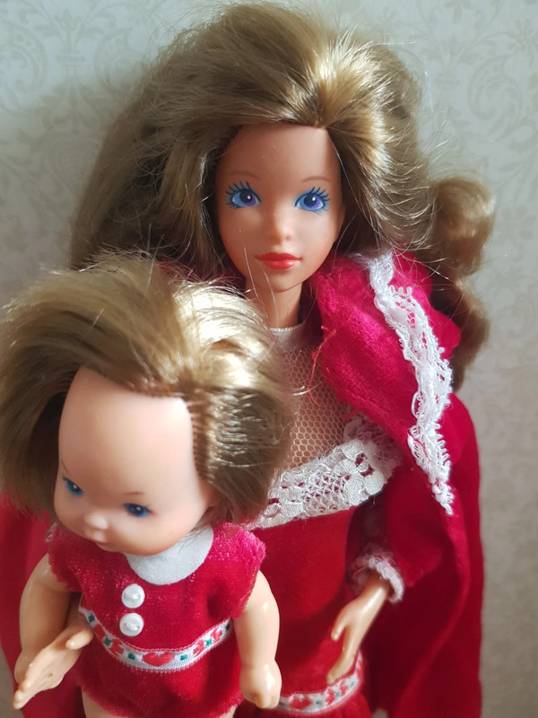 Barbie Heart Family, Barbie e baby Baci e abbracci