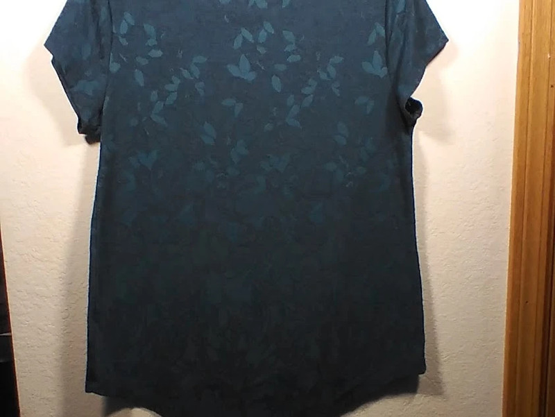 Simply Vera Vera Wang Burnout Design Short Sleeve Teal Top- Size M 4