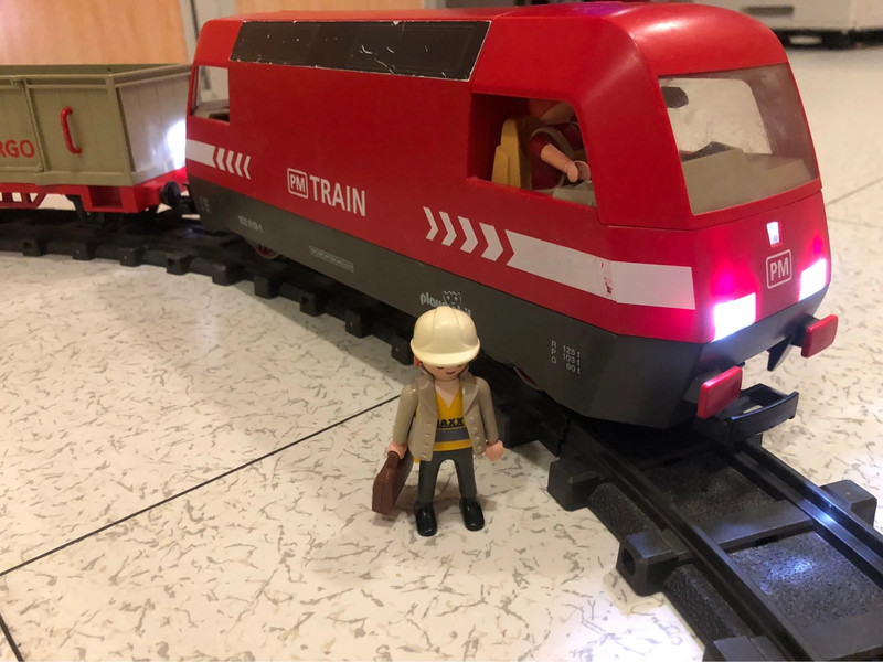 Train marchandise playmobil