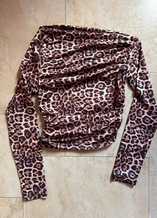 leopard print long sleeves top leopardato, marke: Shein, zustand: Neu, größe: XS / 34 / 6, 1,00 €, 1,75 € inklusive Vinted-Käuferschutz