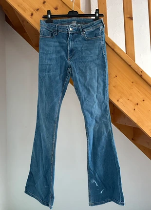 Jean flare en bon état taille 42, brand: Vintage Dressing, condition: Good, size: XL / 42 / 14, €2.00, €2.80 includes Buyer Protection