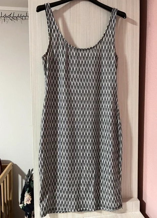 Kleid, marque: Sinsay, état: Très bon état, taille: M / 38 / 10, 3,99 €, 4,89 € Protection acheteurs incluse