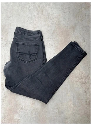 Jean Levis Legging Femme Noir vintage – Taille 38 (W30) JN, marque: Levi's, état: Très bon état, taille: M / 38 / 10, 22,00 €, 23,80 € Protection acheteurs incluse