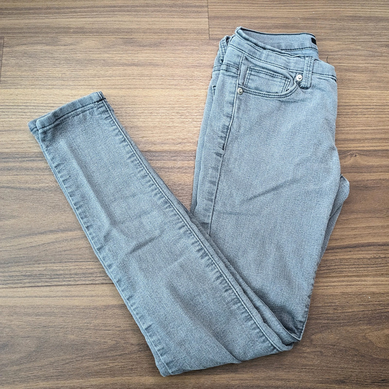 Forever 21 gray skinny jeans - Size 24 1