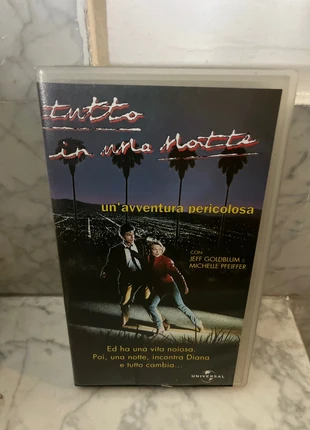 Tutto in una notte vhs, état: Très bon état, 25,00 €, 26,95 € Protection acheteurs incluse