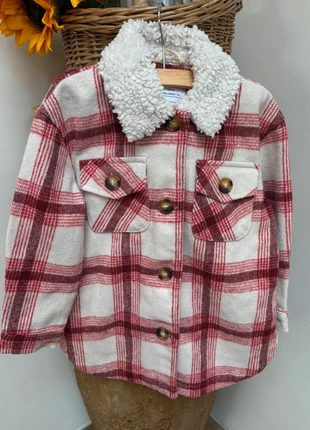 Stoer vestje met bontje, brand: Primark, condizioni: Buone, taglia: 5 anni / 110 cm, €4.00, €4.90 include la Protezione acquisti