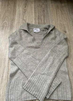 Pull col V Primark, marque: Primark, état: Très bon état, taille: XS / 34 / 6, 1,50 €, 2,28 € Protection acheteurs incluse