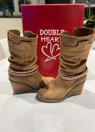 Bottine cuir camel double heart, marque: Heart, état: Bon état, taille: 36, 10,00 €, 11,20 € Protection acheteurs incluse