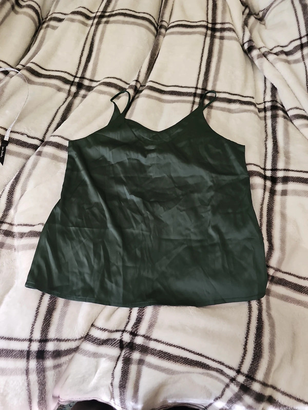 Green sleeveless satin tank top 1