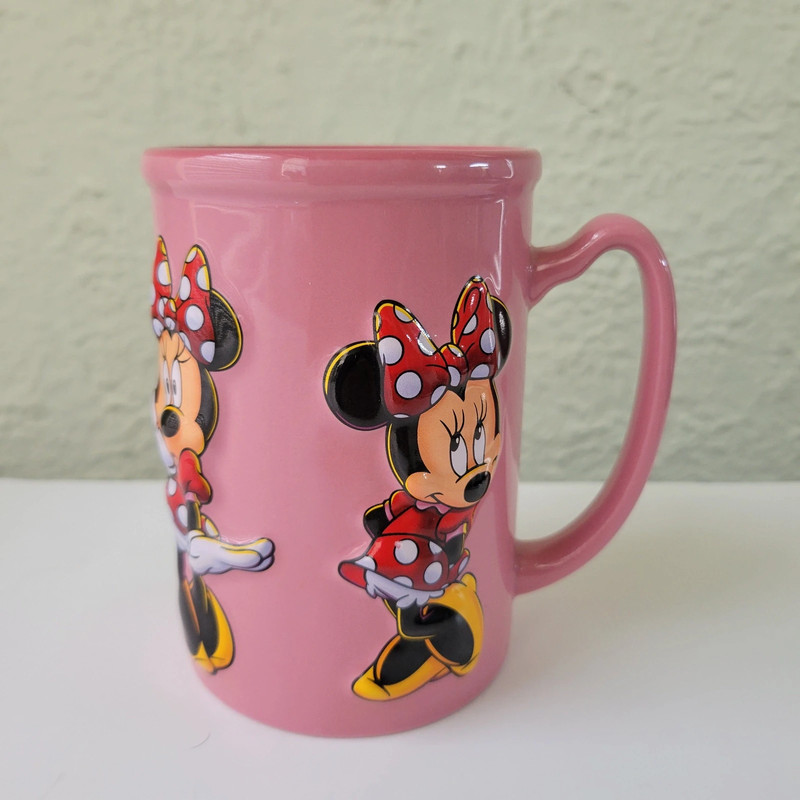 Walt Disney Minnie Mouse 3-D Large Pink Coffee Mug Cup 16oz 2