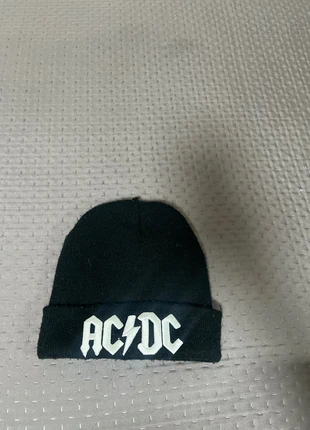 Cappello invernale, marque: AC/DC, état: Très bon état, taille: Taille unique, 5,00 €, 5,95 € Protection acheteurs incluse