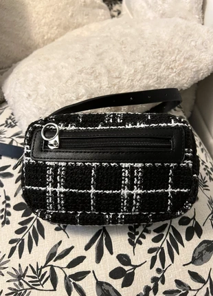 Banane en tweed , condizioni: Nuovo senza cartellino, €4.00, €4.90 include la Protezione acquisti