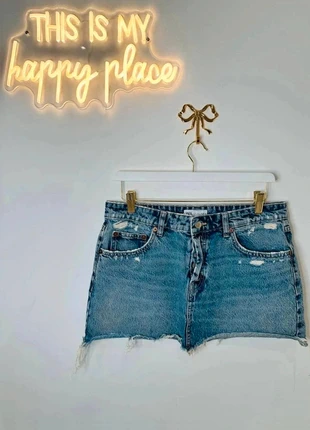 Jupe en jean courte taille haute effilochée taille L ZARA, marke: Zara, zustand: Sehr gut, größe: L / 40 / 12, 7,00 €, 8,05 € beinhaltet Vinted-Käuferschutz Pro