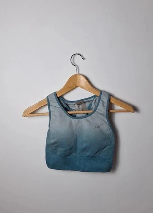 Brassière Myprotein avec coques couleur ombrée bleu/blanche taille XS, marque: MyProtein, état: Très bon état, taille: XS, 13,00 €, 14,35 € Protection acheteurs (Pro) incluse