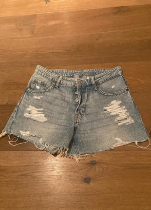 Korte spijkerbroek lichtblauw &Denim, marque: merkloos, état: Bon état, taille: XS / 34 / 6, 1,50 €, 2,28 € Protection acheteurs incluse