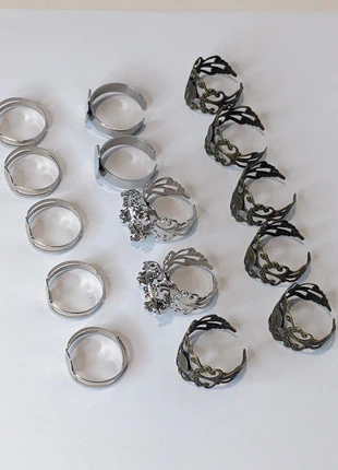 Lot de 15 supports de bagues pour créatrice de bijoux style baroque steampunk ou autre, condizioni: Nuovo senza cartellino, €8.00, €9.10 include la Protezione acquisti