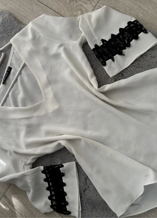 Weiße Hemd gr.S, staat: Heel goed, maat: S / 36 / 8, € 10,00, € 11,20 inclusief Kopersbescherming