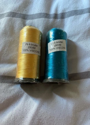 Fil à broder, staat: Nieuw met prijskaartje, € 1,00, € 1,75 inclusief Kopersbescherming