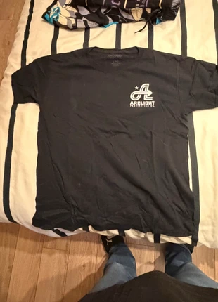 T-shirt arc light, marque: arc Light, état: Bon état, taille: L, 10,00 €, 11,20 € Protection acheteurs incluse