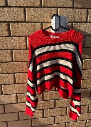 Maglione Pull&Bear rosso a righe bianche e nere – taglia S, marca: Pull & Bear, estado: Novo sem etiquetas, tamanho: S / 36 / 8, €8.00, €9.10 inclui Proteção do Comprador