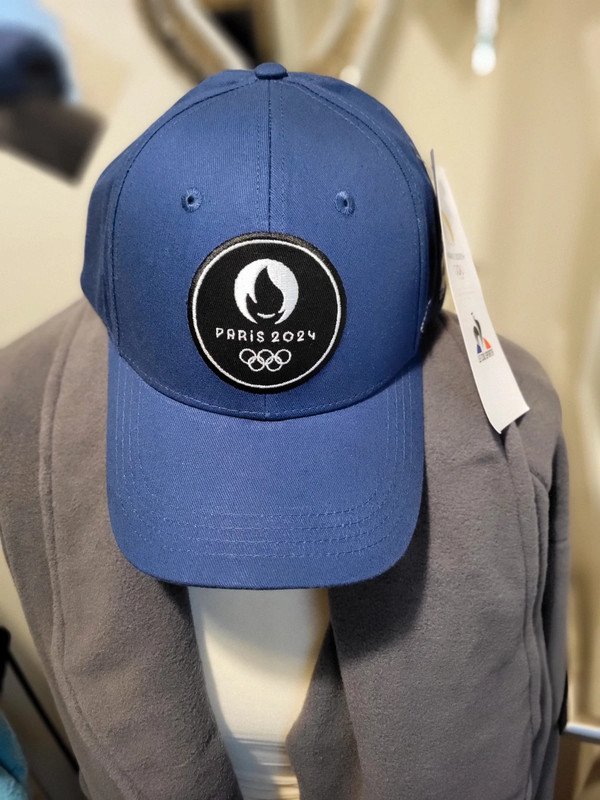 Casquette le coq sportif paris2024 Vinted