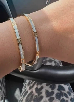 Set Of Two Gold Bracelets, condition: Very good, £24.75, £26.69 includes Buyer Protection