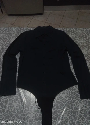 Due pezzi camicia a body, brand: Extra Me, condizioni: Nuovo senza cartellino, taglia: XL / IT 46 / EU 42, €5.00, €5.95 include la Protezione acquisti