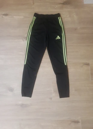 Adidas, marke: adidas, zustand: Sehr gut, größe: XS, 18,00 €, 19,60 € inklusive Vinted-Käuferschutz