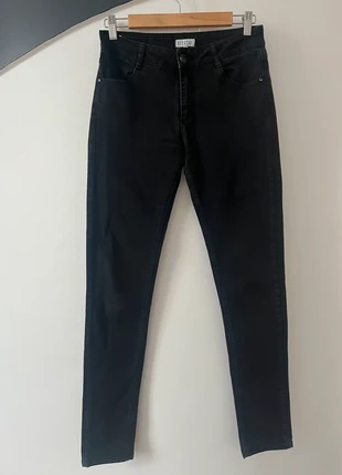 Jean noir Claudie Pierlot, merk: Claudie Pierlot, staat: Goed, maat: S / 36 / 8, € 5,00, € 5,95 inclusief Kopersbescherming