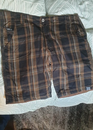 reversable shorts 40w by petrol, brand: Petrol Industries, condition: Very good, size: W40, £8.00, £9.10 includes Buyer Protection