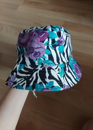 Bob réversible , condition: New without tags, €4.00, €4.90 includes Buyer Protection