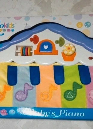 Piano musical para bebê novo neuf, brand: Kiokids, condizioni: Nuovo con cartellino, taglia: 6-9 mesi / 68 cm, €25.00, €26.95 include la Protezione acquisti