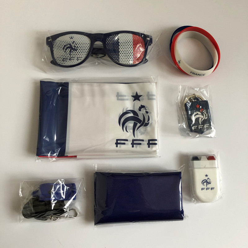 Kit du Supporter FFF - Collection Officielle Équipe de France de Football -  Vinted