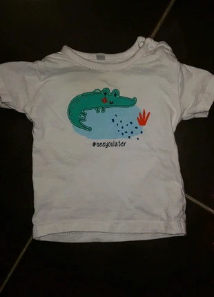 Tshirt blanc motif croco, brand: Zeeman, condition: Very good, size: Up to 1 month / 50 cm, €1.00, €1.75 includes Buyer Protection