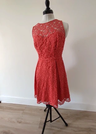Robe en dentelle corail , brand: KOOKAÏ, condition: Good, size: L / 40 / 12, €10.00, €11.20 includes Buyer Protection