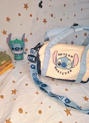 Petit Sac Seau Bandouillère de Voyage en Toile Lilo & Stitch Disney Crème Bleu Oh Yeah Whatever Neuf, état: Neuf avec étiquette, 16,65 €, 18,18 € Protection acheteurs (Pro) incluse