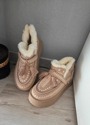 Bottines polaires taupe, brand: JOIA P, condition: Very good, size: 39, €28.00, €30.10 includes Buyer Protection