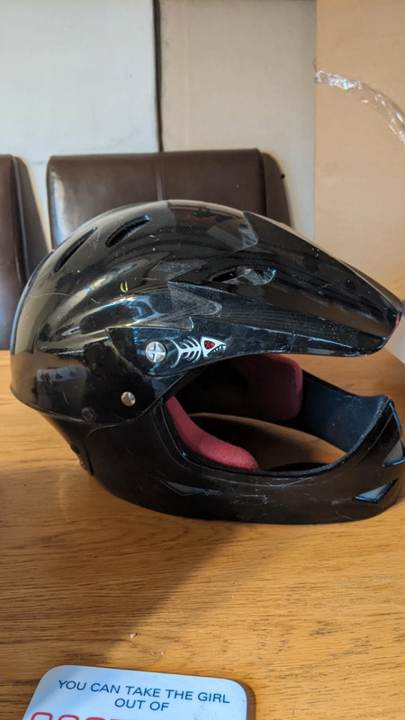 Teenage discount cycle helmet