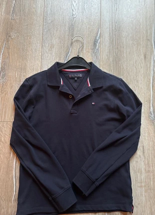 Polo Tommy hilfiger, merk: Tommy Hilfiger, staat: Nieuw zonder prijskaartje, maat: 12 jaar / 152 cm, € 20,00, € 21,70 inclusief Kopersbescherming