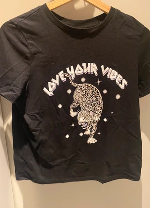 Zwart t-shirts , marca: Vero Moda, estado: Muito bom, tamanho: S / 36 / 8, €3.00, €3.85 inclui Proteção do Comprador