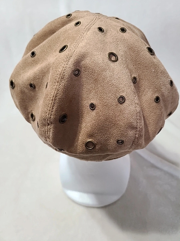 womens newsboy hat with  gromet Embellishment 4